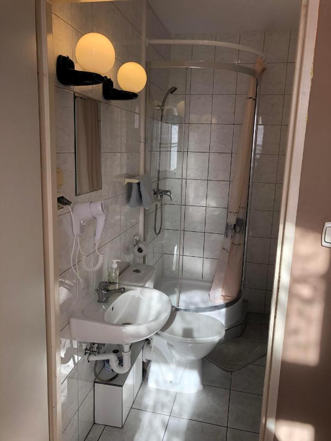 Auberge de jeunesse U Szermierzy à Wrocław Extérieur photo