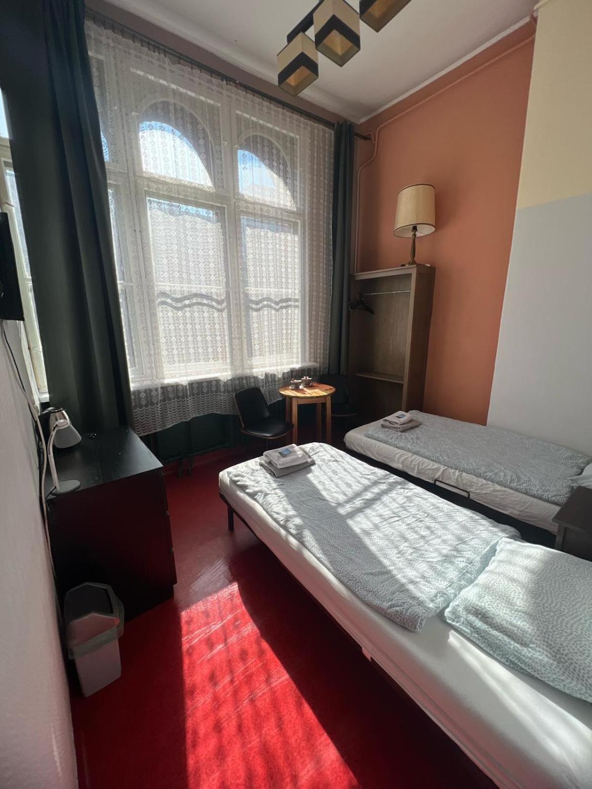 Auberge de jeunesse U Szermierzy à Wrocław Extérieur photo